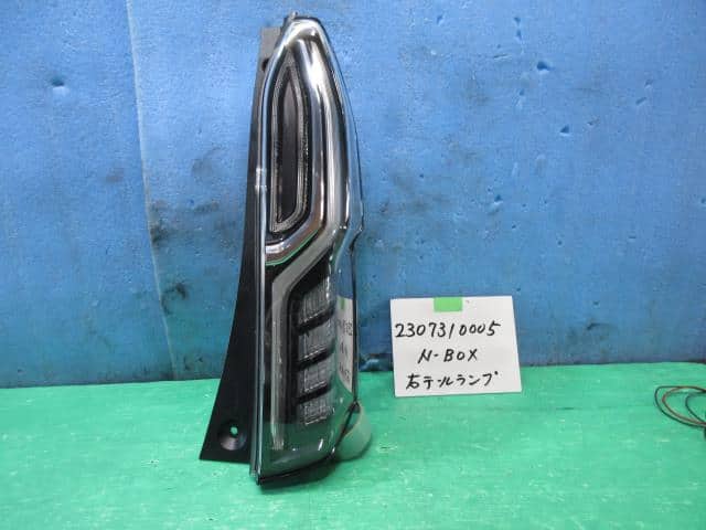 N－BOX 6BA-JF3 右テールランプ 33501-TTA-J01 Used]Right Tail