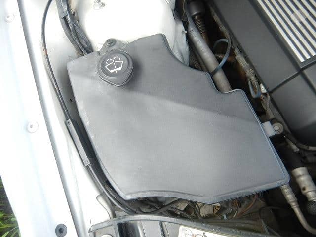BMW X3 2005 GH-PA25 Windshield Washer Tank 61663403211 [Used] [PA90365931]