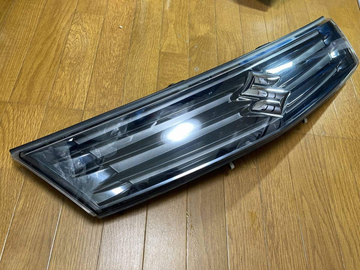ソリオ MA15S グリル 72110-54M30-0PG