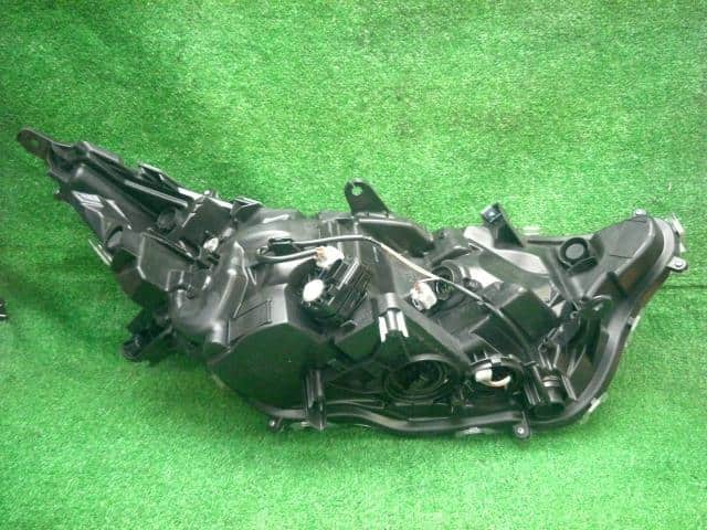 Used]Left Headlight TOYOTA RAV4 2020 6AA-AXAH54 8118542A23 - BE