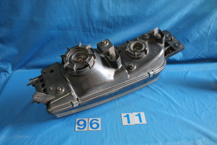Used]K-326-1 Nissan Genuine S14 Silvia Right Halogen headlight