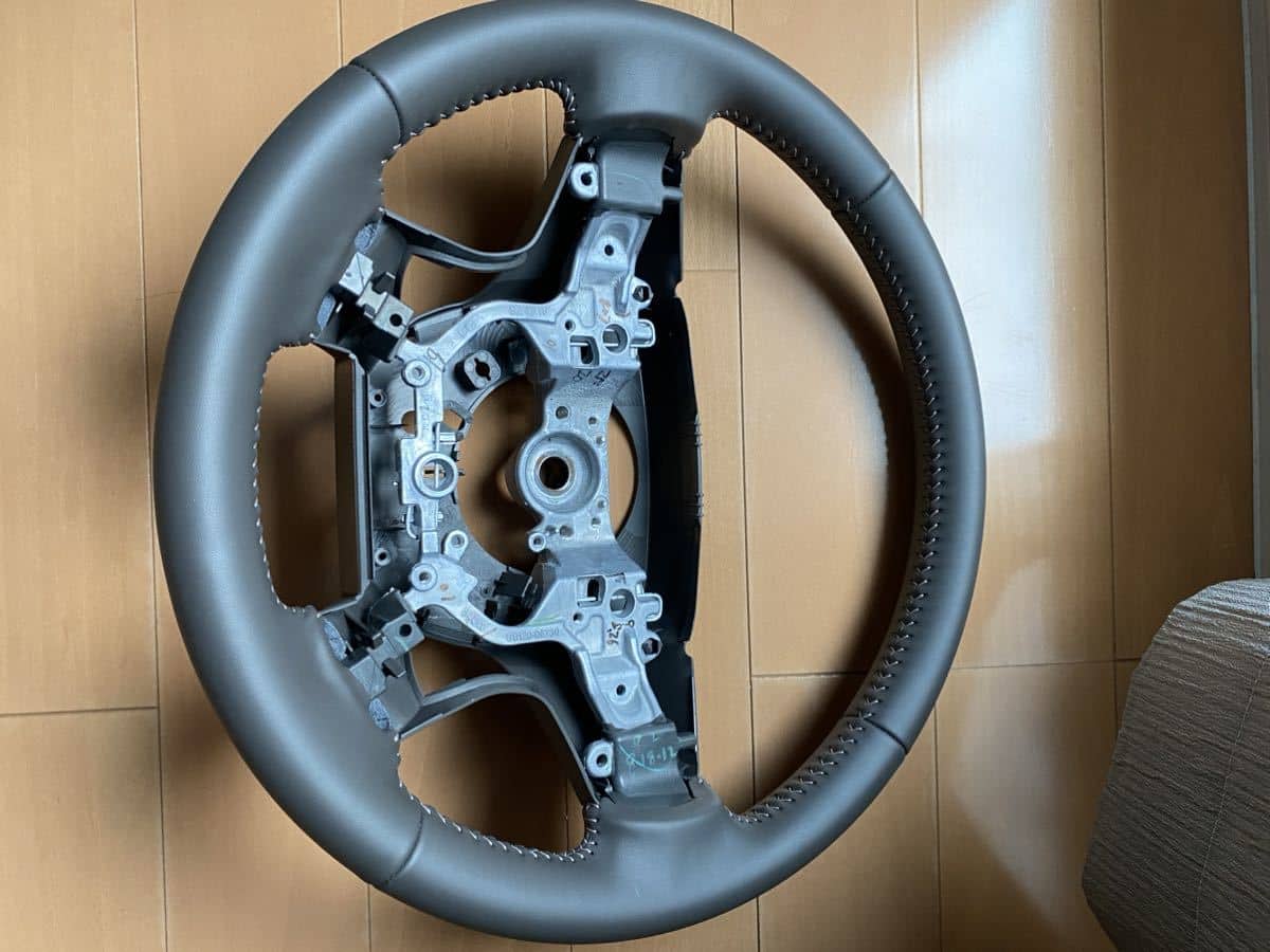 [Used]Steering wheel Land Cruiser Prado matte black edition BE