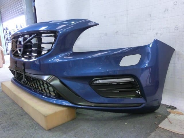 [Used]VOLVO V60 FB R-Design Front bumper 31383136 - BE FORWARD Auto Parts