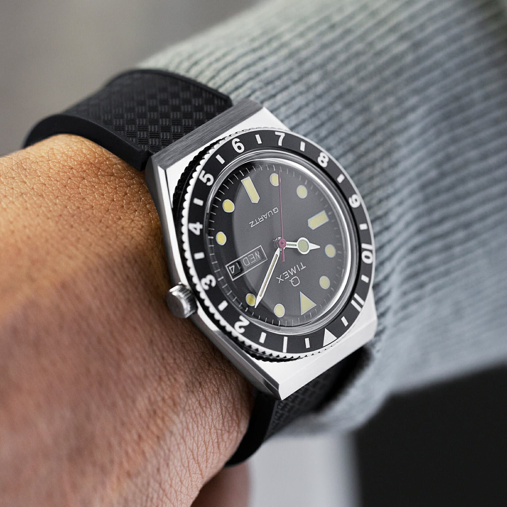 [New]TIMEX Timex Q TIMEX rubber quartz mens Black TW2V32000 clock high ...
