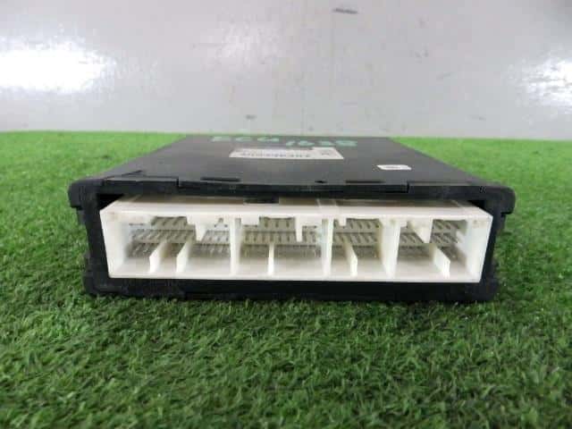 Used]YRV LA-M201G Engine Control Unit / ECU /ECU K3-VET N05 112200
