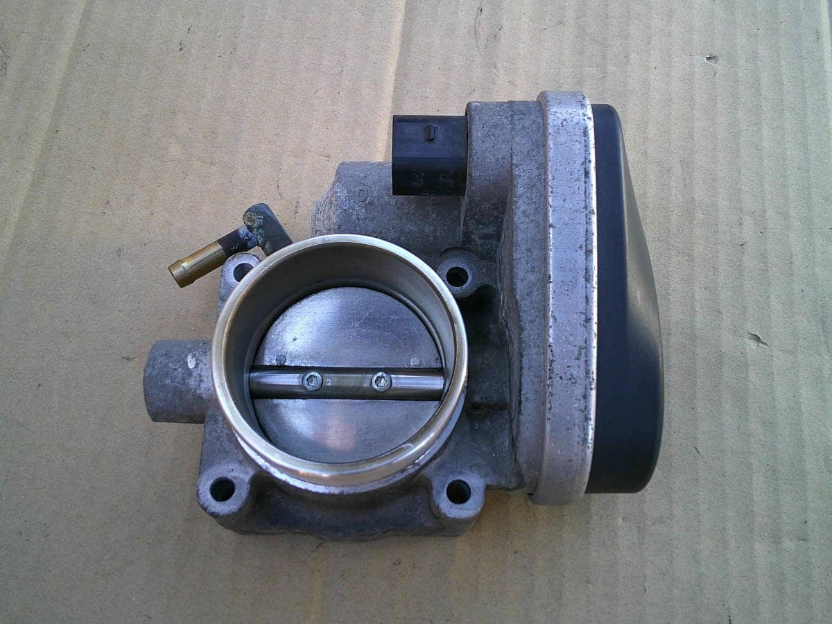 Used RE16 Mini Cooper S R53 Throttle Body 1503358 throttle valve BMW mini MINI Throttle Body BE FORWARD Auto Parts