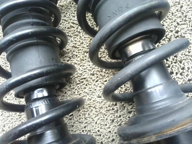 [Used]Strut & Shock Absorber Set TOYOTA Altezza 2002 TA-GXE10 ...