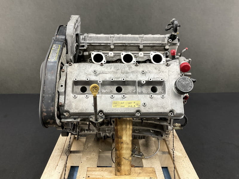 [Used]The AR021 932AXB Alfa 156 GTA 932A000 Engine body There is 213 ...