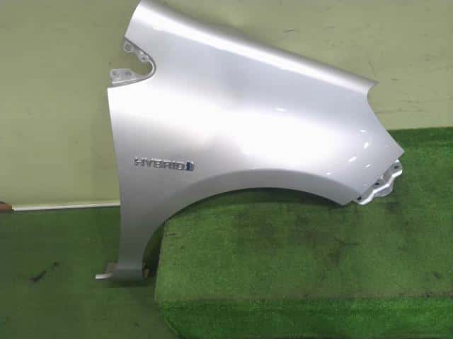 Used]Right Fender Panel TOYOTA Aqua 2013 DAA-NHP10 5381152310 - BE