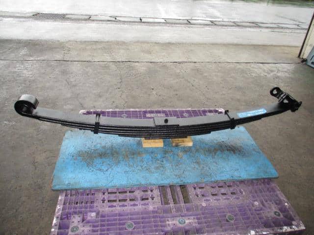 [Used]Front Right Leaf Spring Assembly NISSAN UD UD NISSAN LARGESIZE ...