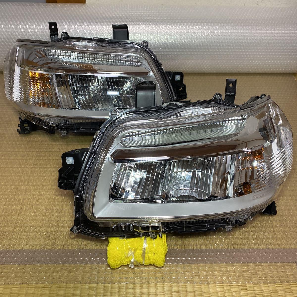レンズ再生品　タウンエース　S403　S413 　LED　ヘッドライト　左　左側　コイト　100-8J009　打刻D　81106-BZ010　314706