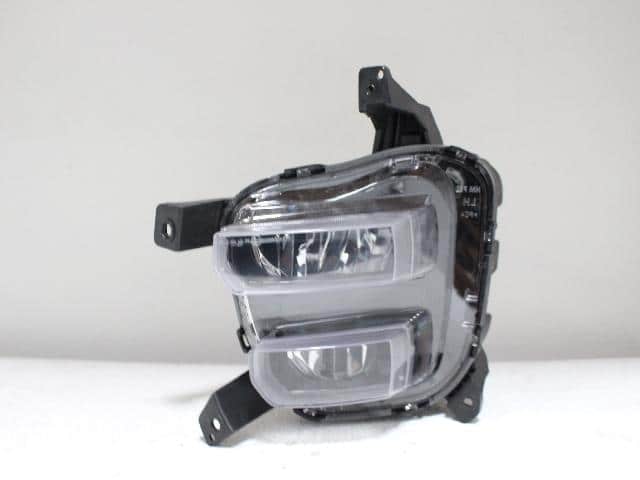 Used]Left Fog Light KIA 2020 92201-2J800 - BE FORWARD Auto Parts
