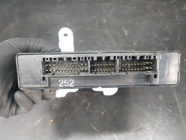 [Used]Engine Control Unit / ECU HYUNDAI Tucson 2005 9544039695 - BE ...