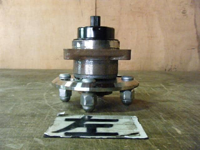 [Used]Rear Wheel Hub TOYOTA Probox 2013 DBE-NCP50V 4245052050 - BE ...