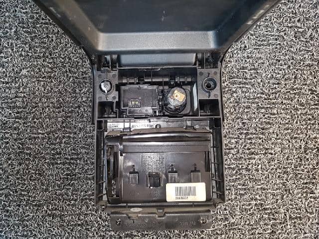 [Used]Console Box VOLVO S80 2008 - BE FORWARD Auto Parts