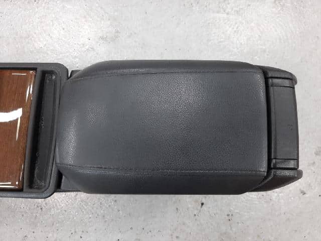 [Used]Console Box VOLVO XC90 2004 - BE FORWARD Auto Parts