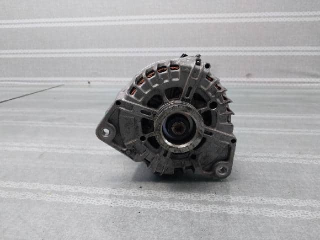 Used]Alternator MERCEDES-BENZ 2013 A 000 906 83 02 - BE FORWARD