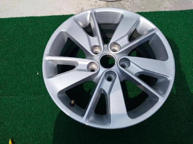 [Used]Wheel KIA 2018 52910-D4120 - BE FORWARD Auto Parts
