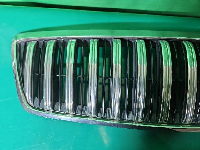[Used]Radiator Grille HYUNDAI Centennial 2007 - BE FORWARD Auto Parts