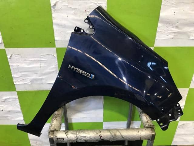 Used]Right Fender Panel TOYOTA Aqua 2018 DAA-NHP10 5381152520 - BE