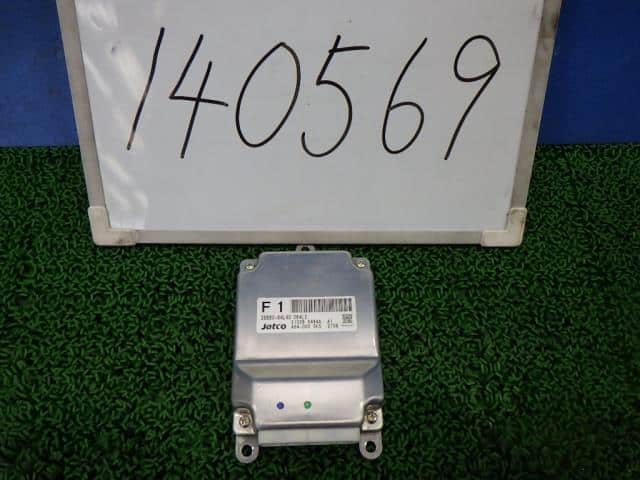 PA92237133_48610f.jpg