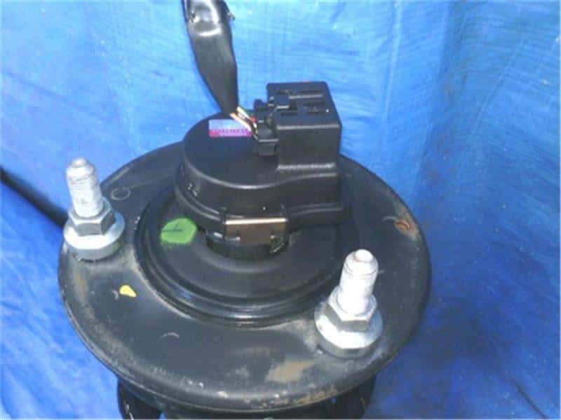 [Used]Front Right Strut Assembly TOYOTA Crown 2010 DBAGRS200