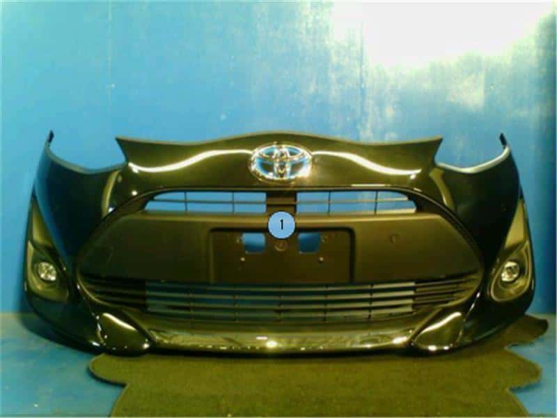 Used]Front Bumper TOYOTA Aqua 2019 DAA-NHP10 5211952A60C0 - BE