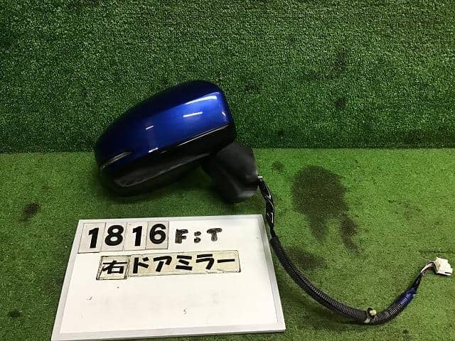 フィット GP5 NH624P 右ドアミラー サイドミラー 76208-T5A-J32