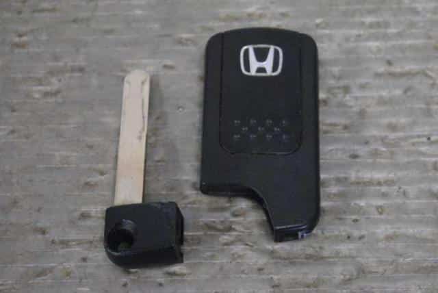 [Used]Keyless Entry Remote Control Key HONDA Step Wagon 2008 DBA-RG1 ...