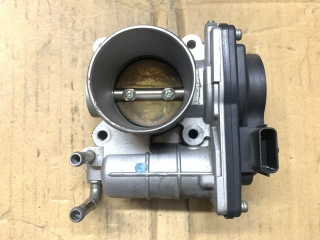 Used]Throttle Body Cube YGZ11 Nissan Genuine HR15 16119-9U50A