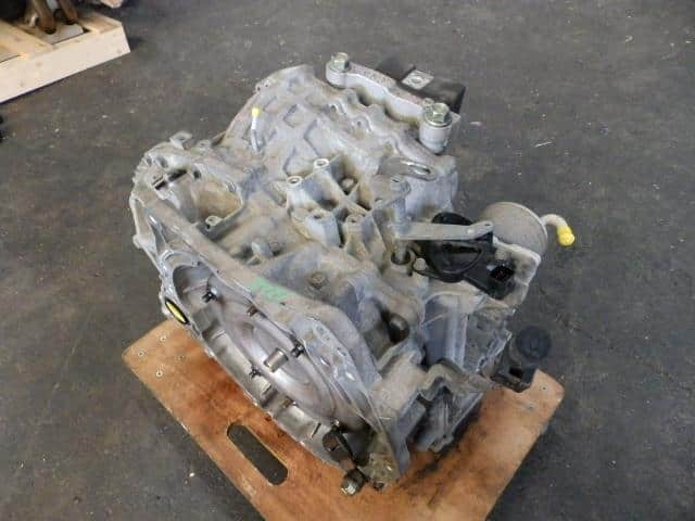 取り扱う人気ブランドの商品 セレナ C26 オートマチックミッション MR20DD CVT 2WD 18318