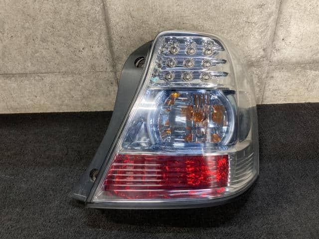 トヨタ AZK10 SAI LEDエディション 純正LED 左ヘッドライト 中古 中古AZK10SAIサイ純正LEDヘッドライト左側