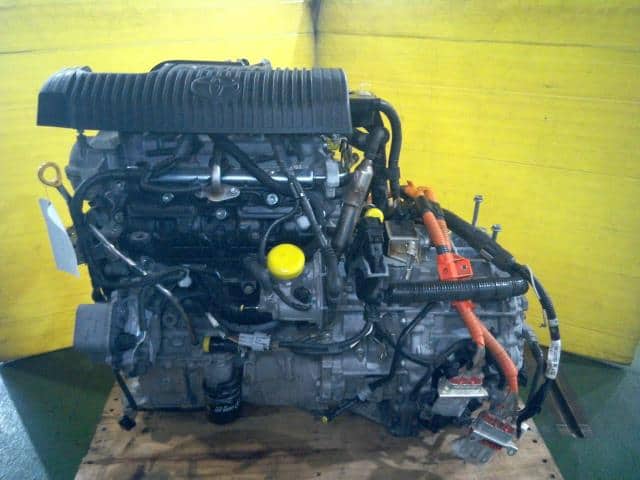 [Used]1NZ-FXE Engine TOYOTA Sienta 2015 DAA-NHP170G 1900021D82 - BE ...