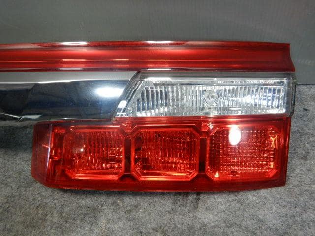 [Used]Rear Finish Panel HONDA Step Wagon 2008 DBA-RG1 33700SLJ901 - BE ...