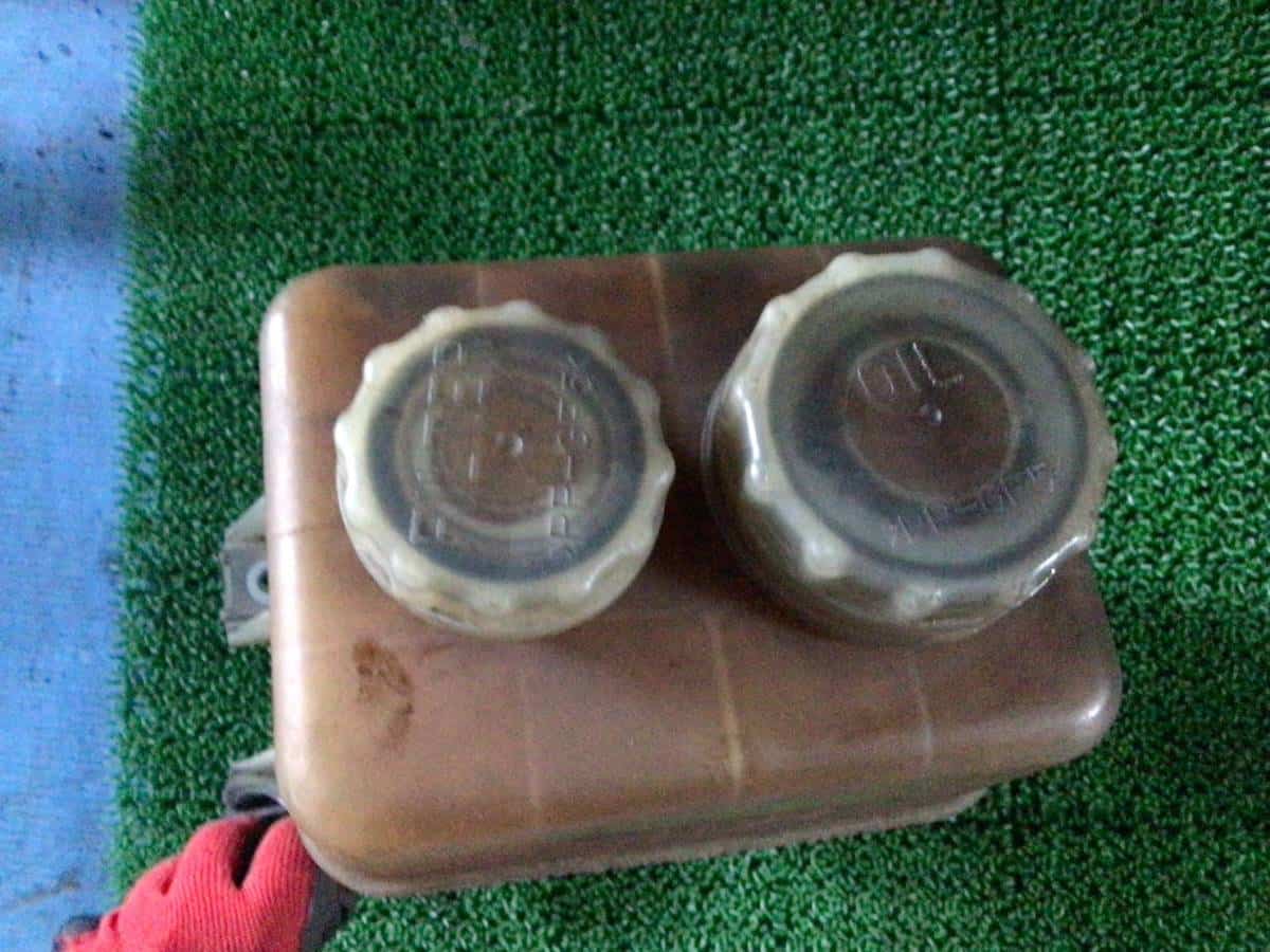Used]CYJ77A H.22 age giga Power Steering oil pump C 240116 ④