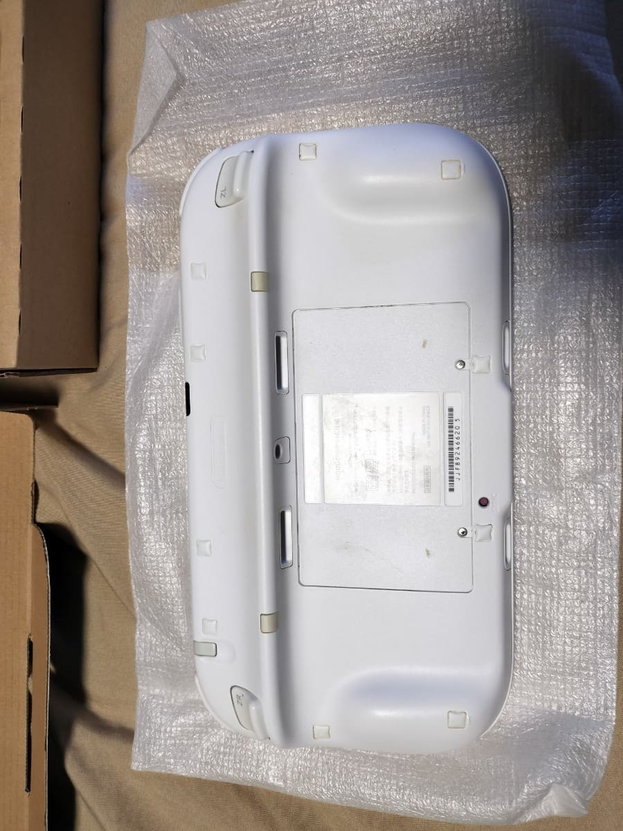 Used]The Wii U body WiiU premium set 32GB WHITE white Shiro