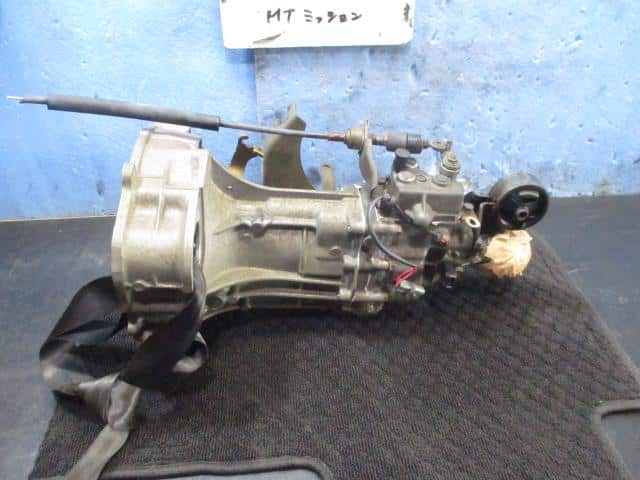 Used]Manual Transmission MITSUBISHI Minicab 2004 LE-U61T MD979498