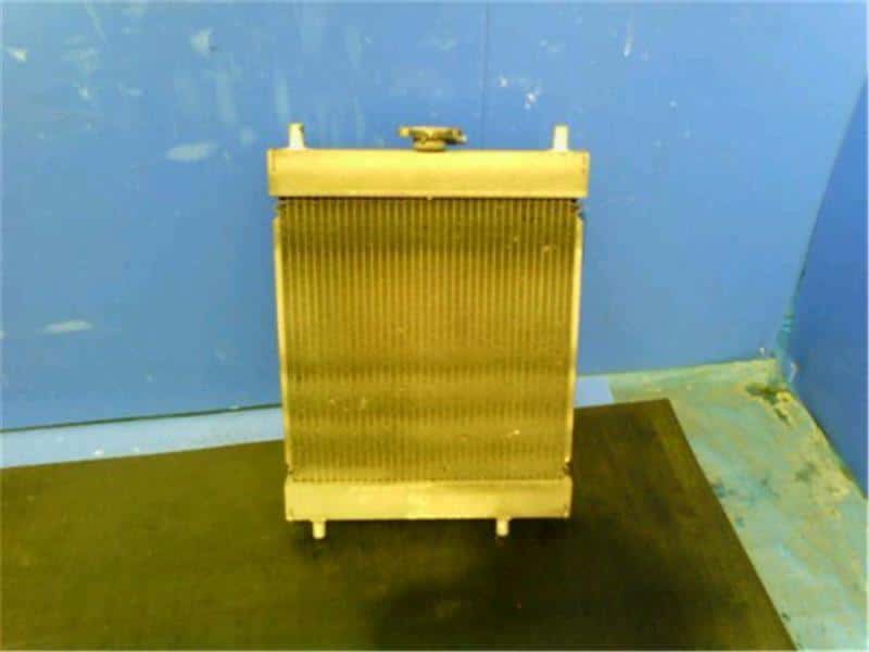 [Used]Radiator SUZUKI Carry 2005 LE-DA63T 1770067H01 - BE FORWARD Auto ...