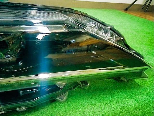 パーツ 60 Early Model Harrier Right Headlight Used]Right Headlight TOYOTA Harrier 2018 DBA-ZSU60W 8114548G50