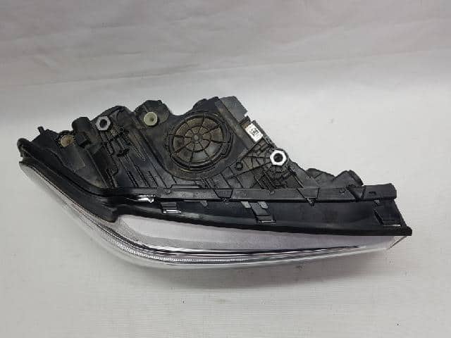 [Used]Right Headlight BMW 2019 7439194-04 - BE FORWARD Auto Parts