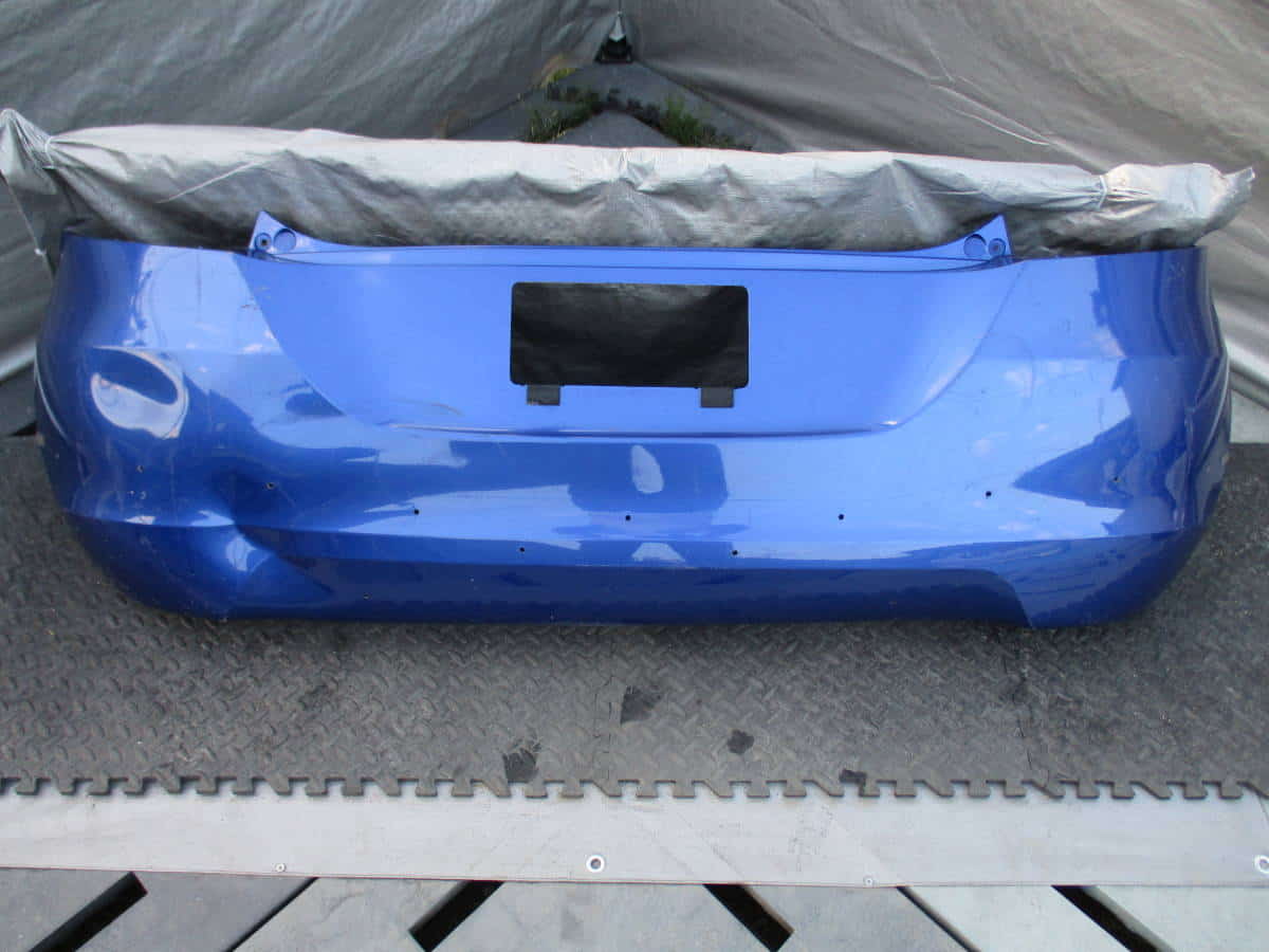 ZC72S/ZD72S スイフト 純正 リアバンパー ホワイト パール 71811-71L