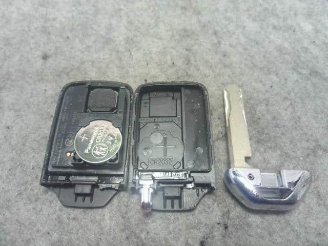 [Used]Keyless Entry Remote Control Key HONDA Fit 2022 6AA-GR3 ...