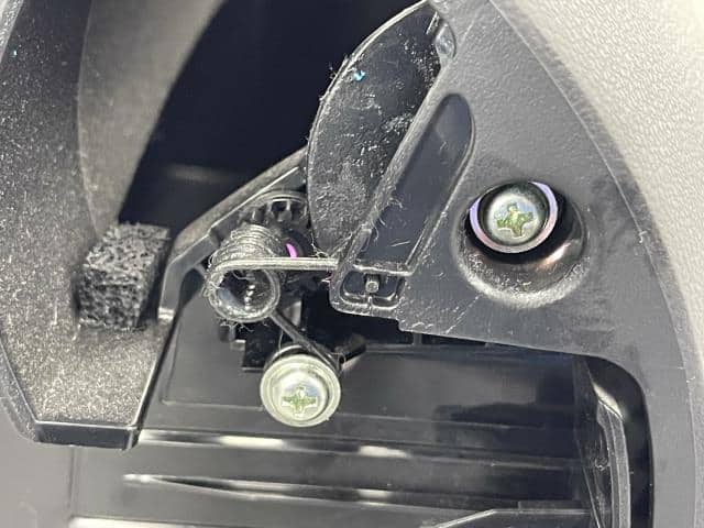 Used]Glove Compartment NISSAN March 2010 DBA-K13 685601HJ1A - BE