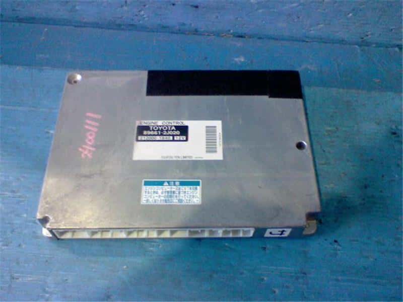 ヴォクシー/VOXY DBA-AZR60G エンジンコンピューター/ECU 1AZ-FSE 202 212000-2780 89661-28B20  231215 コア返却必要です!!