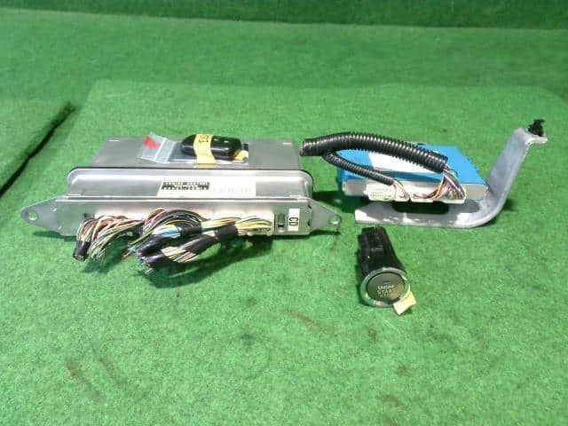 GS DBA-GRS196 8U0 国内リビルトのParts ] (2005年08 レクサス GS DBA-GRS196 エンジン 8U0