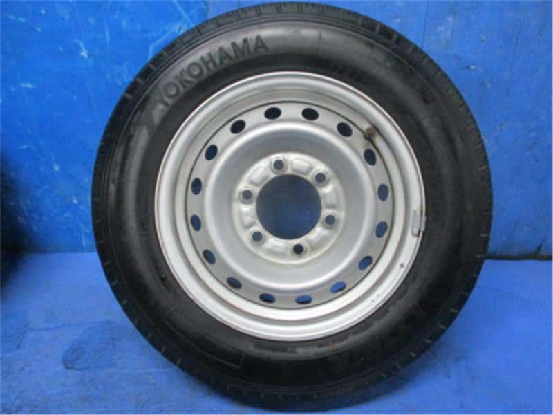 [Used]Tire&Wheel Assembly TOYOTA Dyna 2016 QDF-KDY231 - BE FORWARD Auto ...