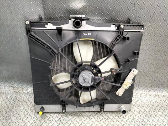[Used]Radiator TOYOTA Rush 2010 ABA-J200E 16400B1340 - BE FORWARD Auto ...