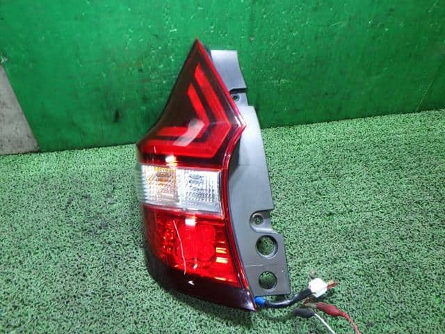 [Used]Left Tail Light NISSAN Note 2015 DBA-E12 265555WK0A - BE FORWARD ...