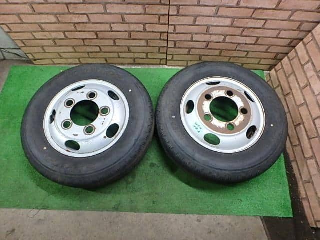 [Used]Tire/Wheel Assembly TOYOTA Dyna 2011 16 XZU675 - BE FORWARD Auto ...