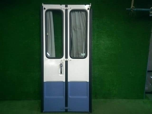Used]Front Left Door Assembly TOYOTA Coaster 2005 PB-XZB40